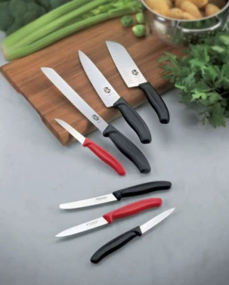 Μαχαίρι κουζίνας 8cm. οδοντωτό, μυτερό, κόκκινη λαβή Swiss Classic, Victorinox 6.7631, ΚΟΚΚΙΝΟ