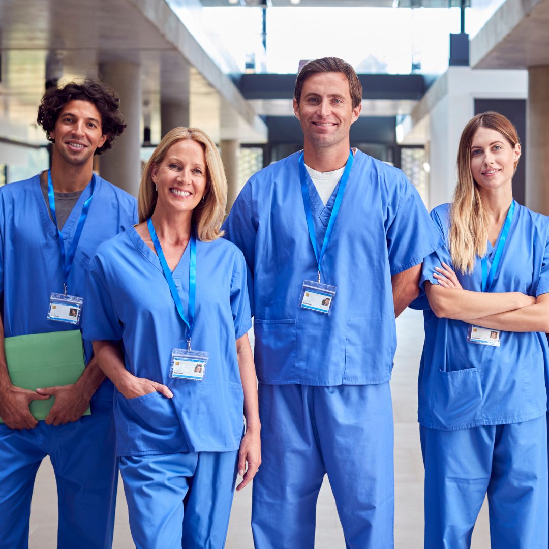 Πώς να επιλέξετε ιατρικά scrubs για γιατρούς και νοσηλευτές